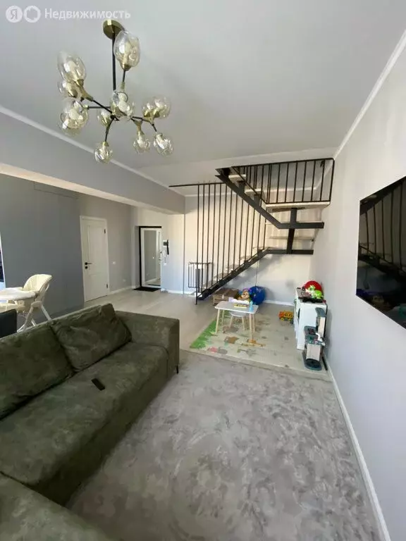 3-комнатная квартира: Нальчик, улица Шарданова, 50 (107 м) - Фото 1