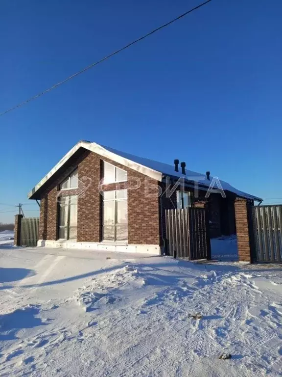 Дом в Тюменская область, Вагайский муниципальный округ, д. Елань ул. ... - Фото 0