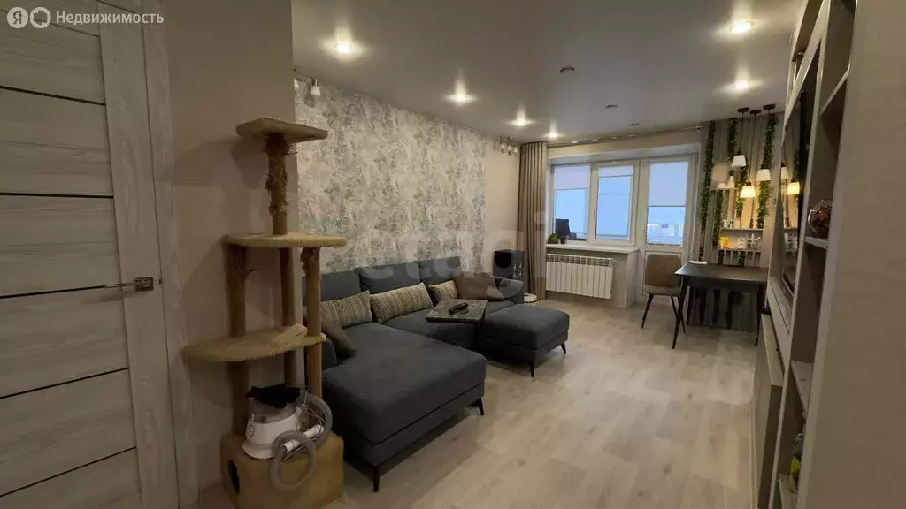 3-комнатная квартира: Нижний Тагил, улица Калинина, 97 (60.5 м) - Фото 2