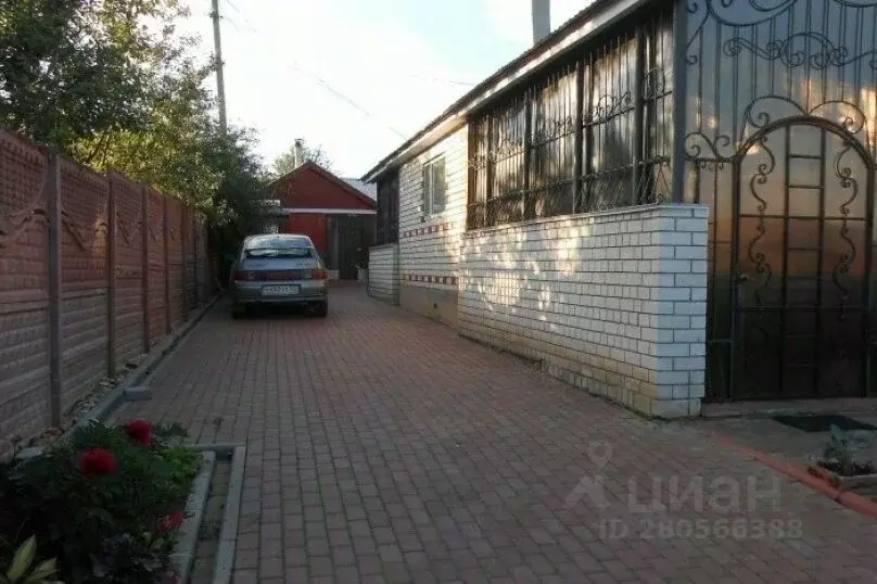 Дом в Нижегородская область, с. Дивеево ул. Казанская, 4 (200 м) - Фото 1