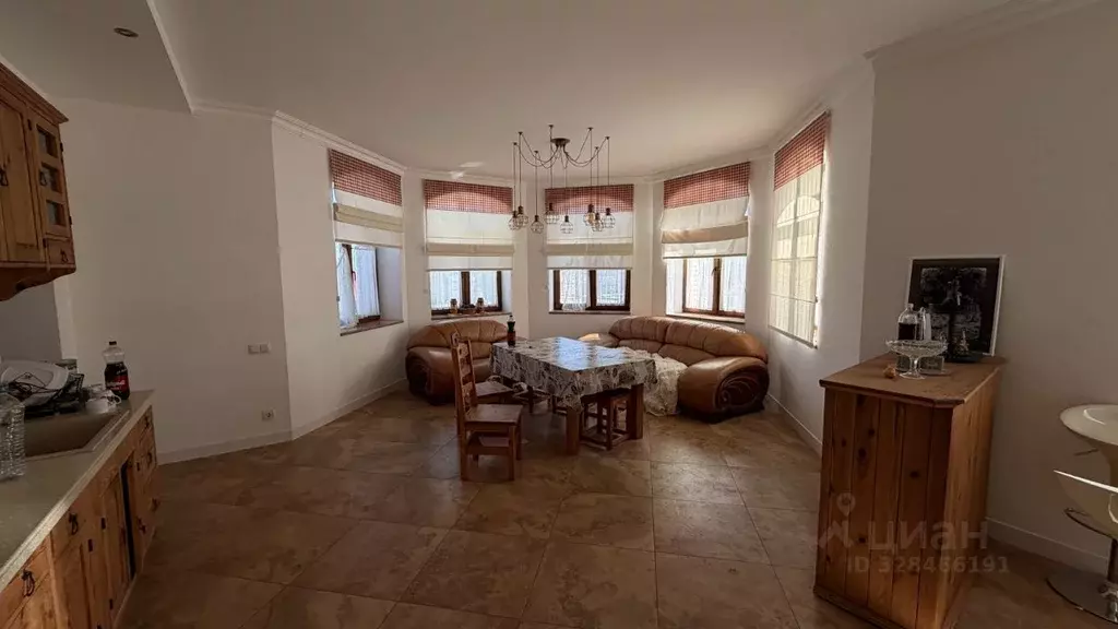 Дом в Саратовская область, с. Усть-Курдюм ул. Соколиная, 17 (100 м) - Фото 2