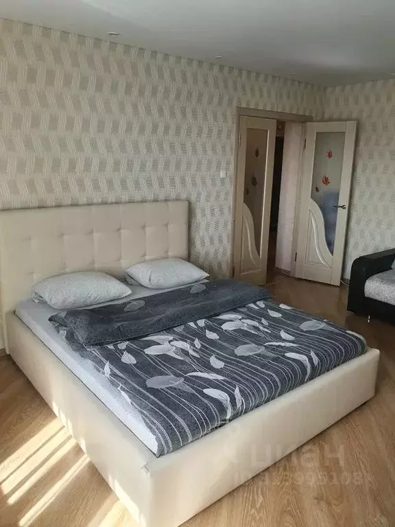 2-к кв. Воронежская область, Воронеж бул. Победы, 50В (76.0 м) - Фото 0