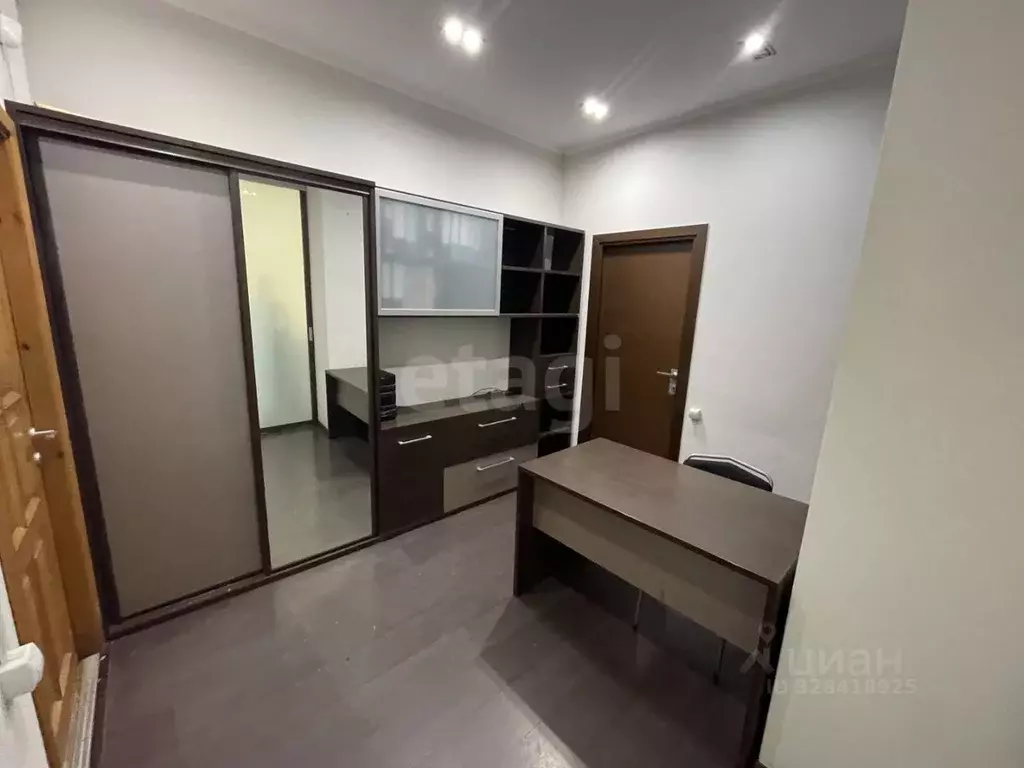 Офис в Чувашия, Чебоксары просп. И.Я. Яковлева, 3 (235 м) - Фото 1