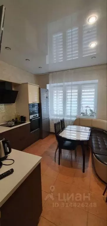 3-к кв. Белгородская область, Старый Оскол Степной мкр, 26 (80.0 м) - Фото 1