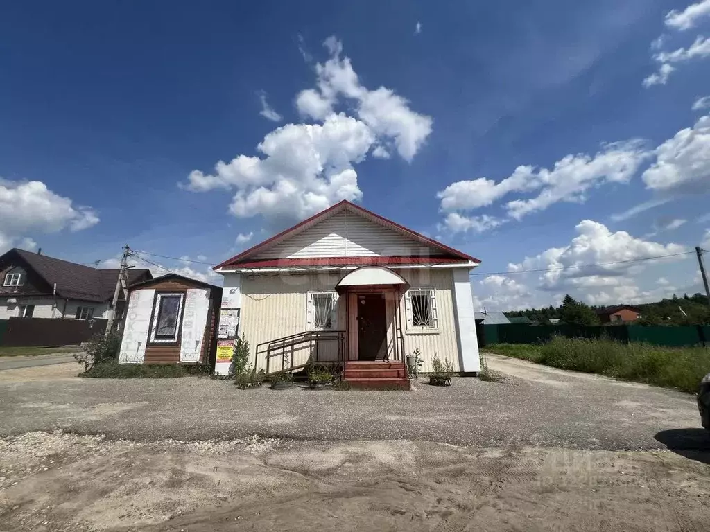 Торговая площадь в Марий Эл, Медведевский район, Куярское с/пос, д. ... - Фото 1