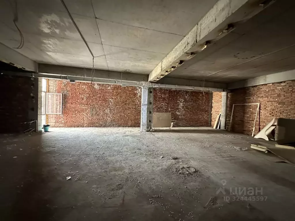 Торговая площадь в Северная Осетия, Владикавказ ул. Астана Кесаева, 27 ... - Фото 2