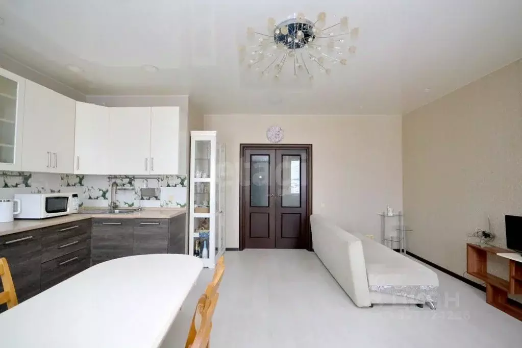 3-к кв. Саха (Якутия), Якутск ул. Лермонтова, 152А (96.7 м) - Фото 1