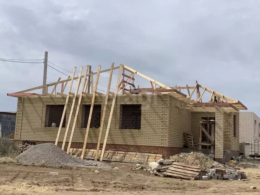 Дом в Калмыкия, Элиста проезд 11-й, 37 (114 м) - Фото 1