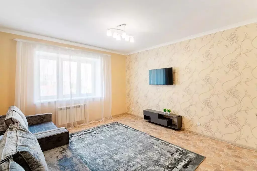 2-к кв. Омская область, Омск ул. Перелета, 25 (68.0 м) - Фото 0