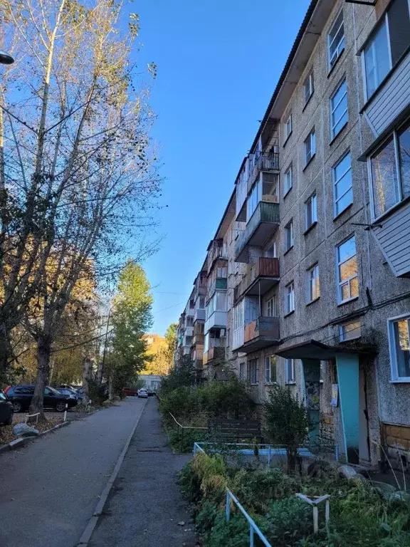 3-к кв. Омская область, Омск Заозерный мкр, просп. Менделеева, 28Б ... - Фото 1