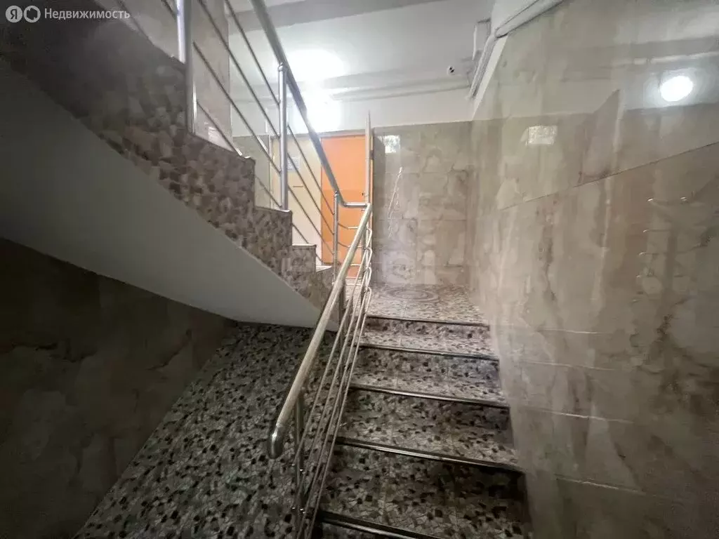 3-комнатная квартира: Владикавказ, проспект Доватора, 252 (64 м) - Фото 1
