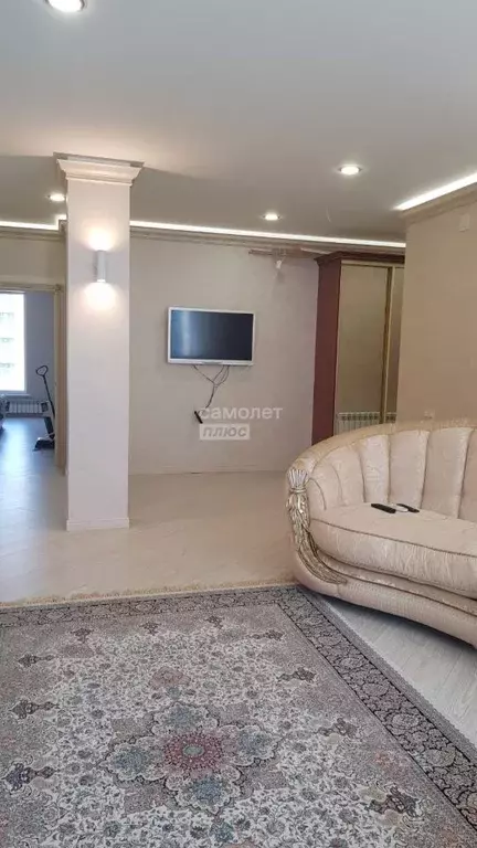 2-к кв. Кабардино-Балкария, Нальчик ул. Тлостанова, 41А (80.0 м) - Фото 1
