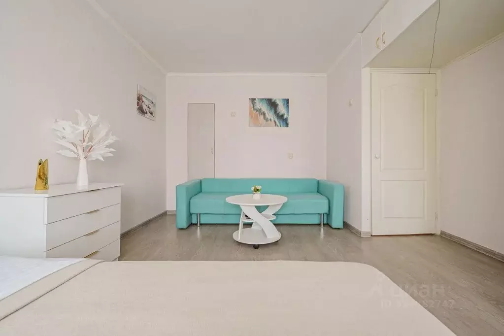 1-к кв. Свердловская область, Екатеринбург ул. Московская, 75 (36.0 м) - Фото 2