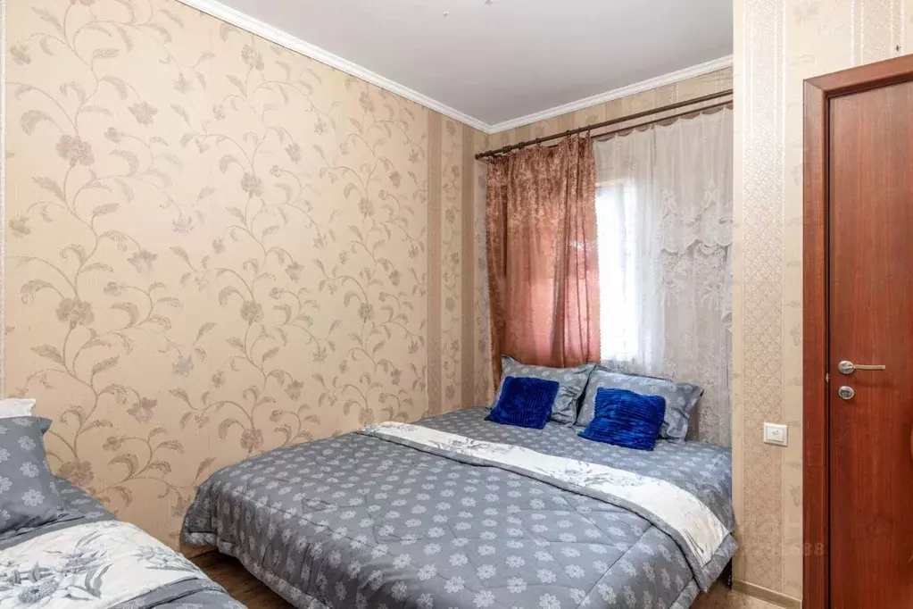 3-к кв. Краснодарский край, Геленджик ул. Чкалова, 15 (75.0 м) - Фото 2