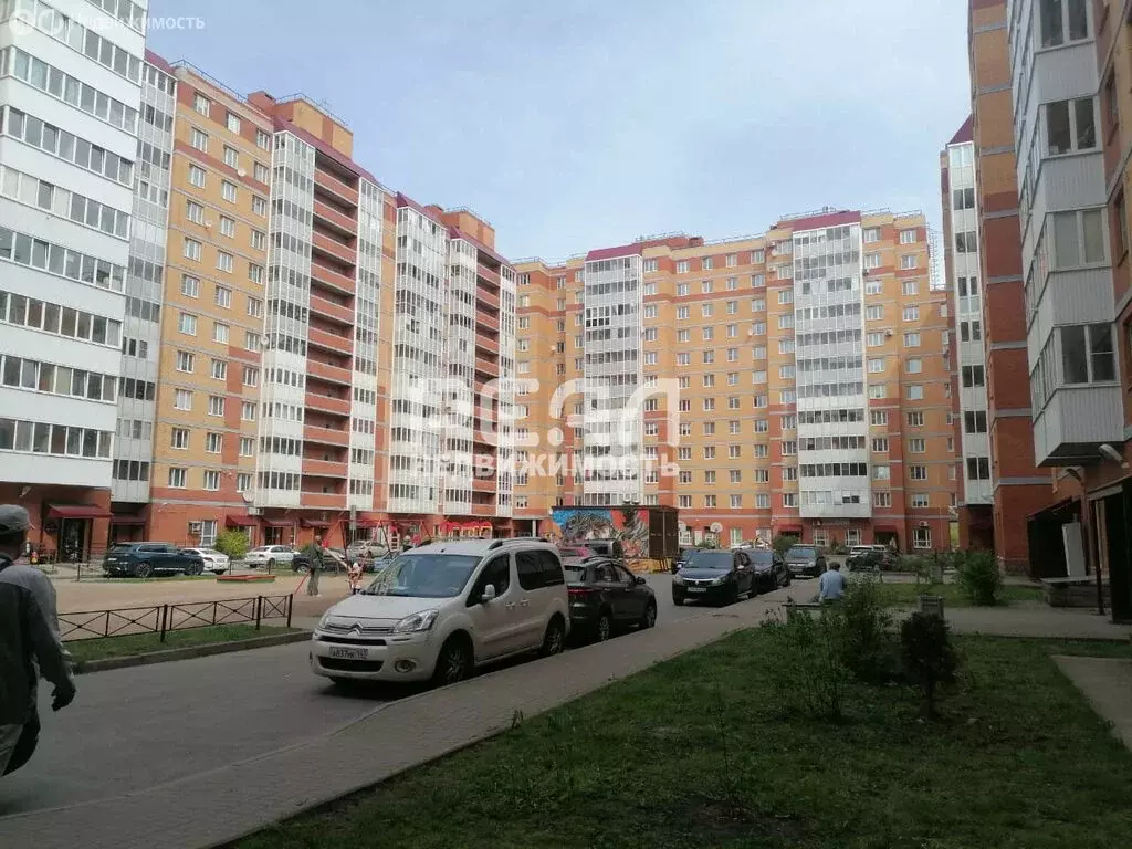 2-комнатная квартира: деревня Малые Колпаны, микрорайон Речной, 3 ... - Фото 0