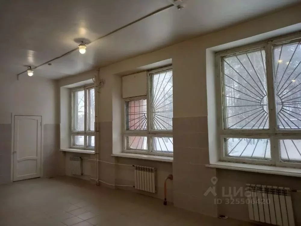 Помещение свободного назначения в Омская область, Омск ул. 21-я ... - Фото 1