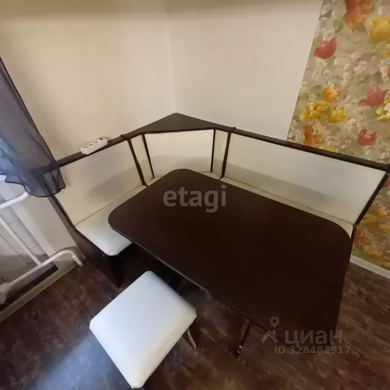 2-к кв. Ямало-Ненецкий АО, Новый Уренгой Юбилейный мкр, 3/3 (55.0 м) - Фото 2