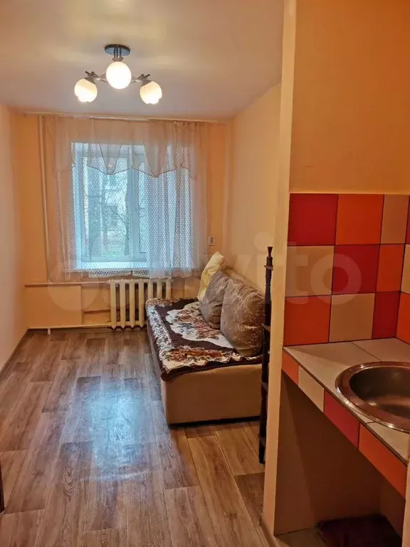 Комната 9 м в 6-к., 1/5 эт. - Фото 0