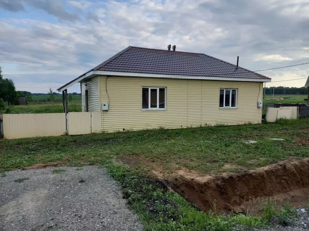 1-к кв. Омская область, с. Седельниково ул. Южная, 16 (35.0 м) - Фото 1