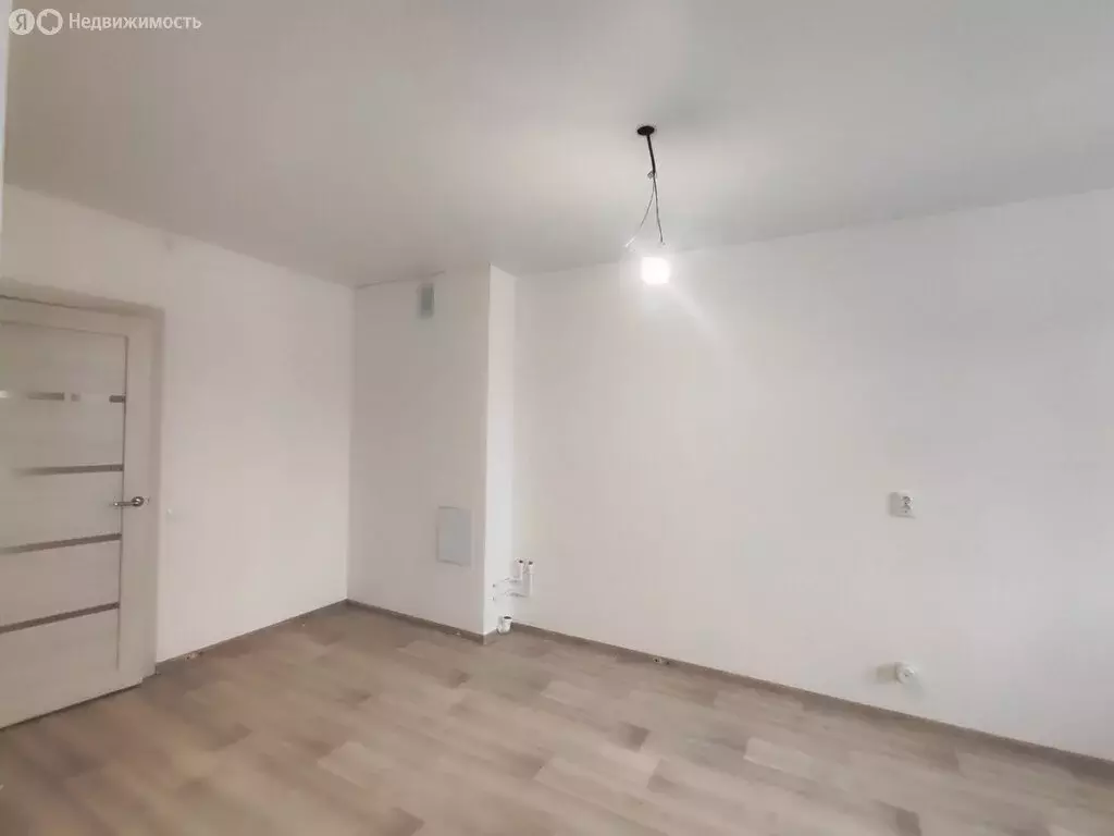 2-комнатная квартира: Челябинск, улица Маршала Чуйкова, 14 (62.2 м) - Фото 2