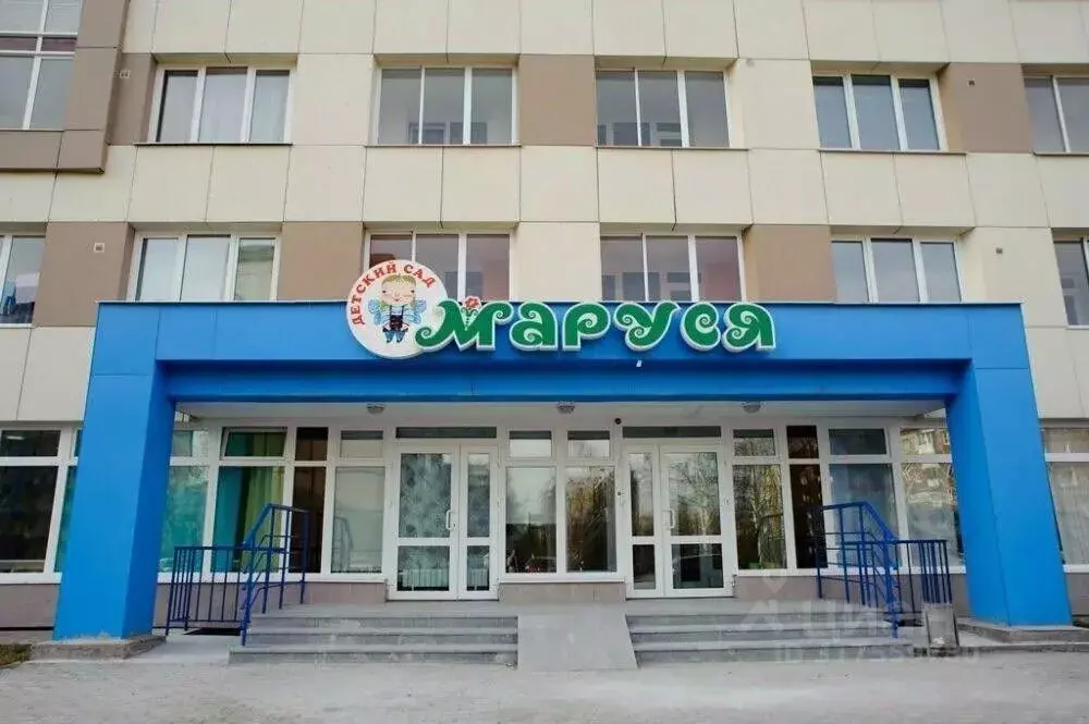 Помещение свободного назначения в Иркутская область, Иркутск просп. ... - Фото 0
