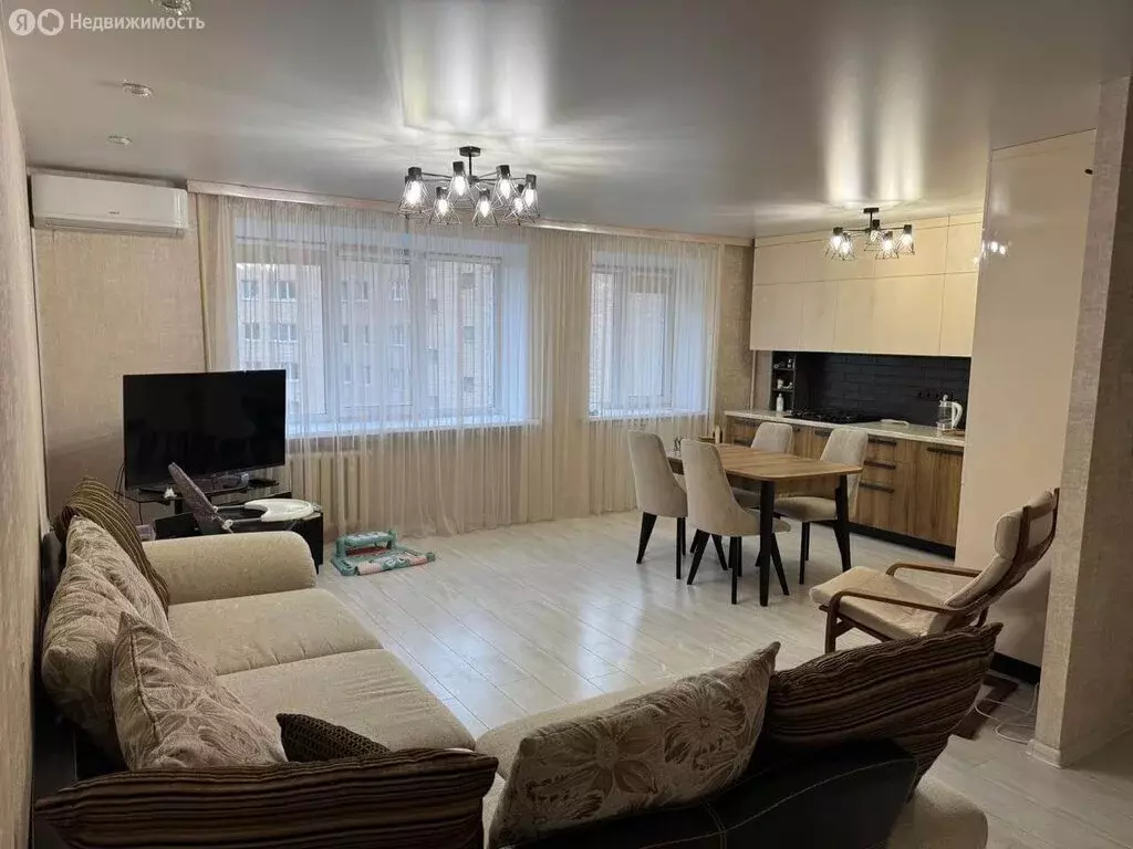 3-комнатная квартира: Екатеринбург, улица Куйбышева, 84к2 (73.5 м) - Фото 2