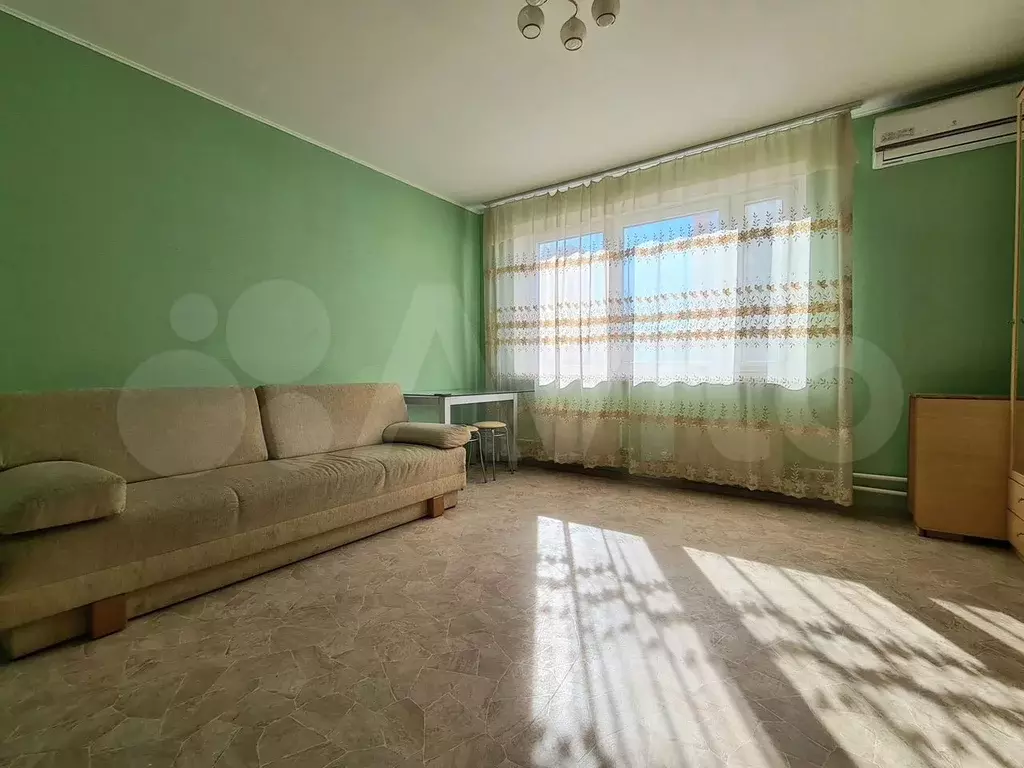 1-к. квартира, 40 м, 10/17 эт. - Фото 1