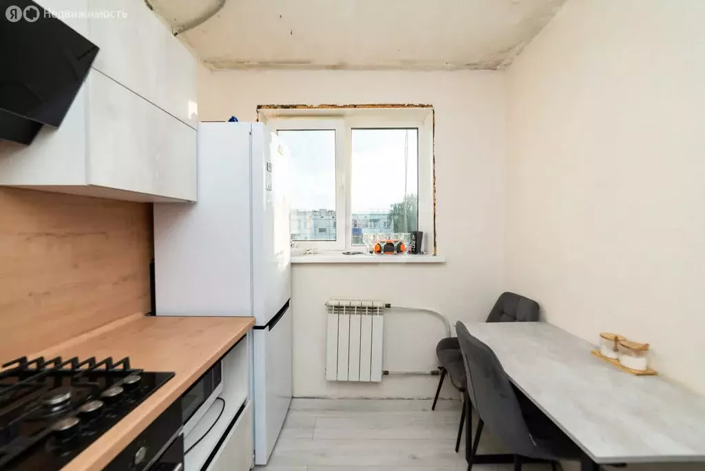 3-комнатная квартира: Курган, улица Перова, 14 (63.3 м) - Фото 1