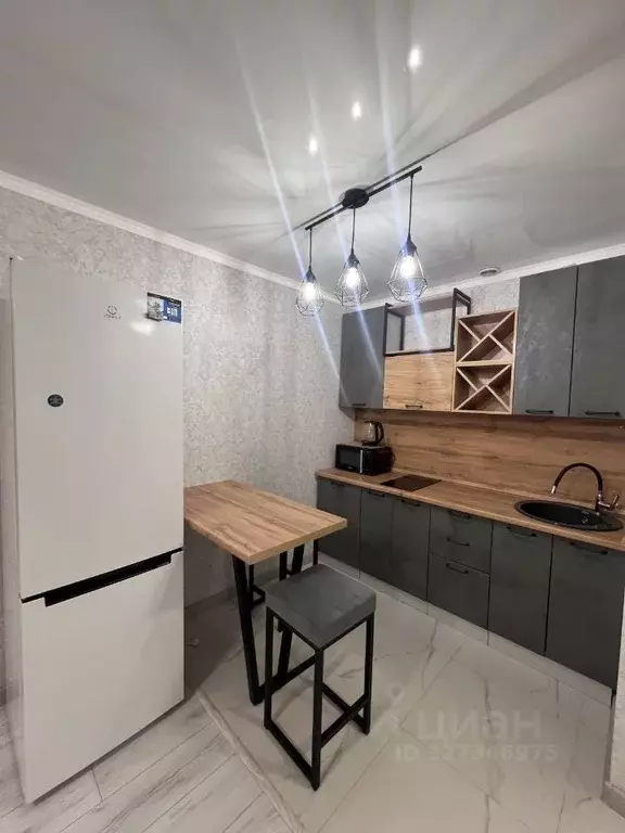 Студия Тюменская область, Тюмень ул. Первооткрывателей, 14 (30.0 м) - Фото 1