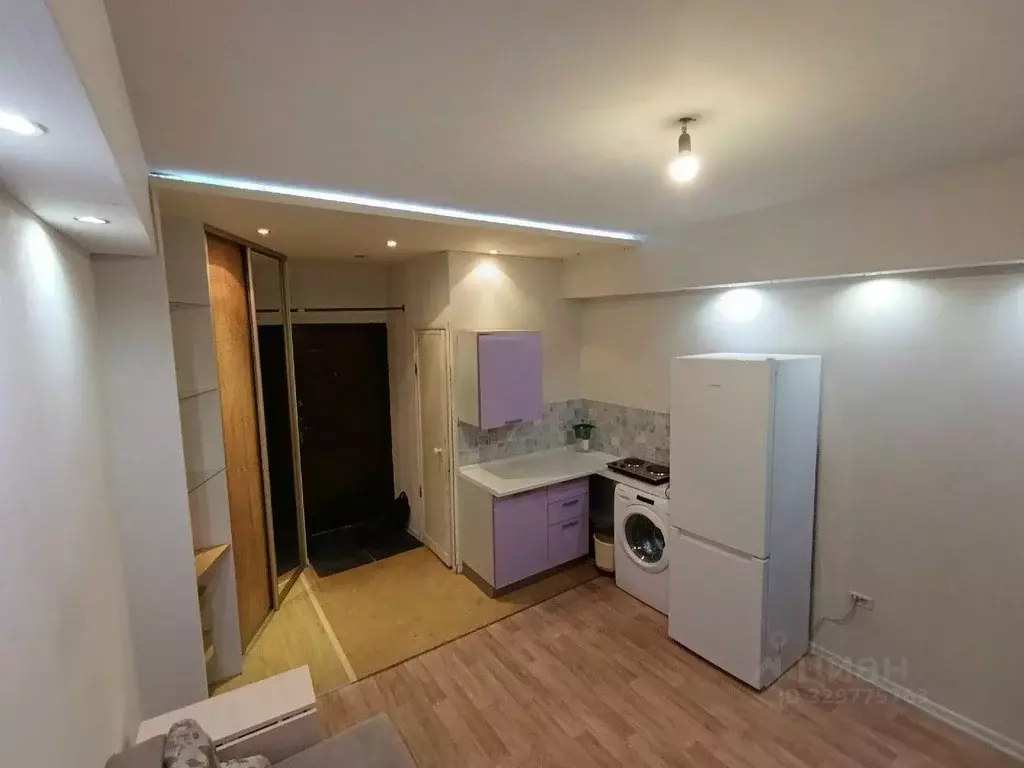 Студия Кировская область, Киров Октябрьский просп., 6 (24.0 м) - Фото 2