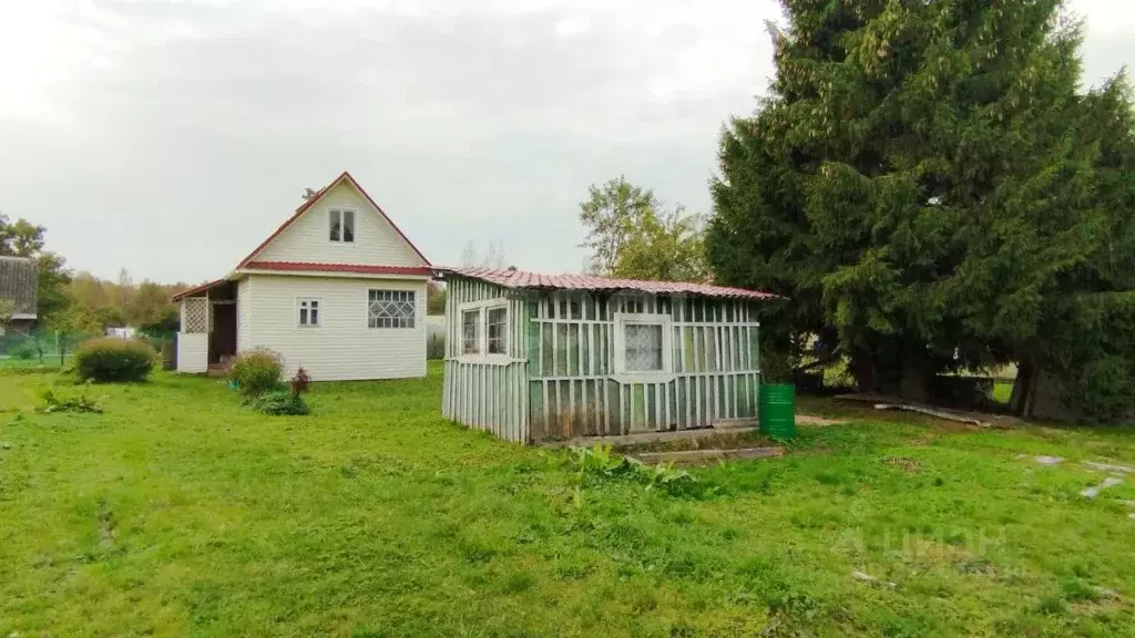 Дом в Ленинградская область, Киришский район, Будогощское городское ... - Фото 1