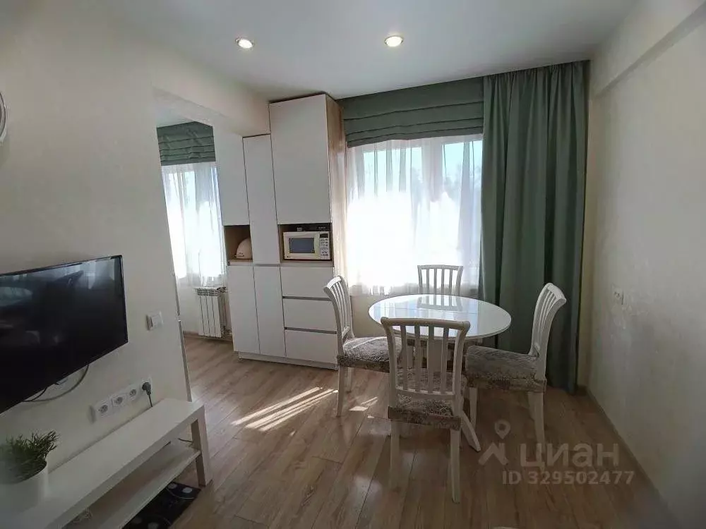 3-к кв. Иркутская область, Иркутск ул. Розы Люксембург, 325 (56.4 м) - Фото 1