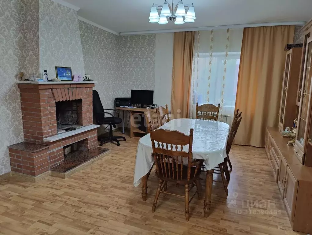 Дом в Ханты-Мансийский АО, Ханты-Мансийск ул. Титова, 5 (263 м) - Фото 0