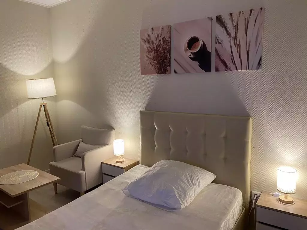 Комната Ямало-Ненецкий АО, Ноябрьск ул. Энтузиастов, 22Б (12.0 м) - Фото 1