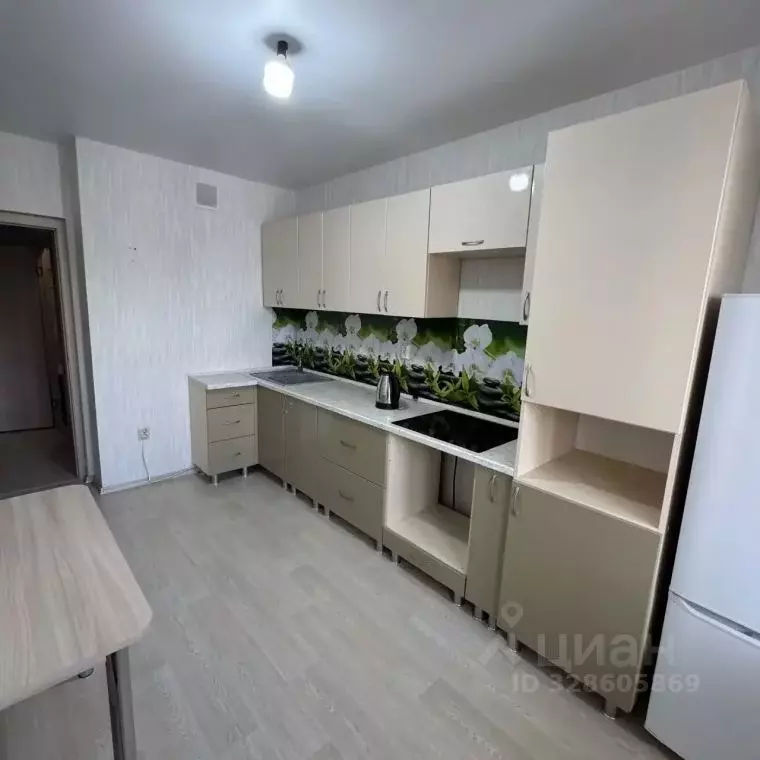 1-к кв. Татарстан, Зеленодольск просп. Строителей, 8 (43.0 м) - Фото 2