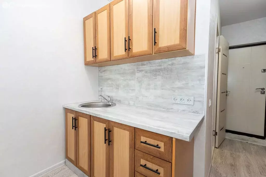 Квартира-студия: Благовещенск, 2-й микрорайон, улица Кантемирова, 13 ... - Фото 2