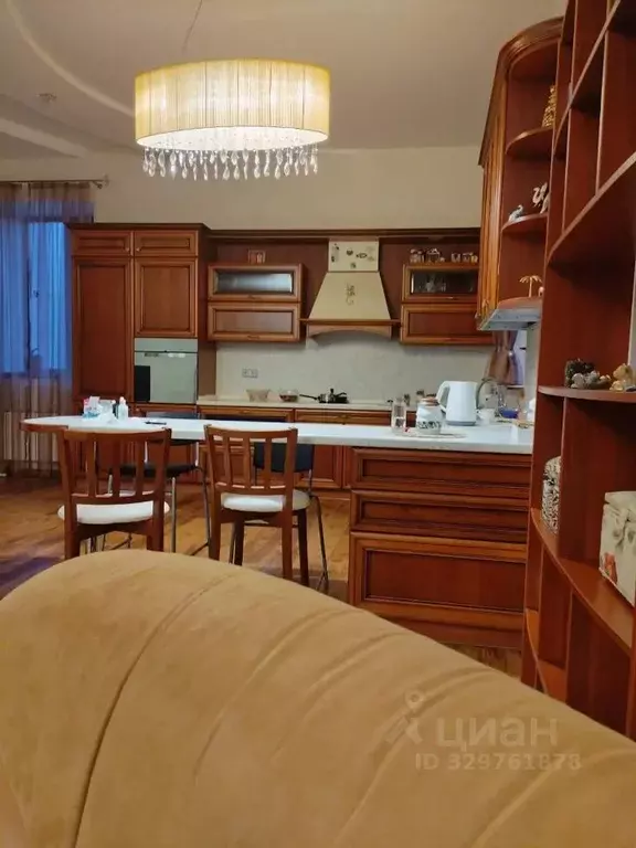 3-к кв. Приморский край, Владивосток Штормовая ул., 15 (160.0 м) - Фото 1