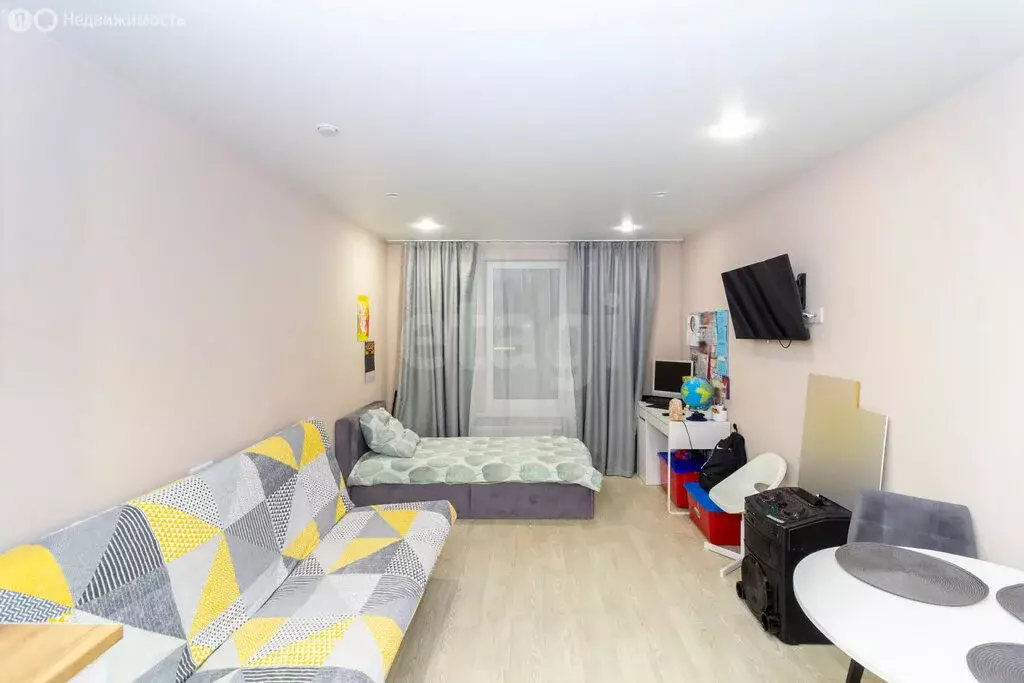 Квартира-студия: Тюмень, улица Вадима Бованенко, 1 (29.4 м) - Фото 2