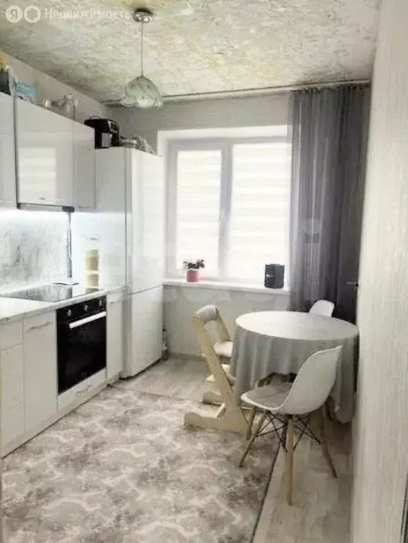 3-комнатная квартира: Златоуст, квартал Медик, 6 (65.1 м) - Фото 2