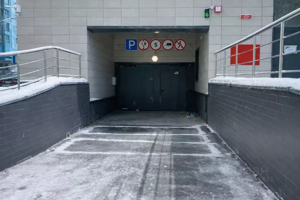 Гараж в Москва Авиационная ул., 61/2 (19 м) - Фото 1