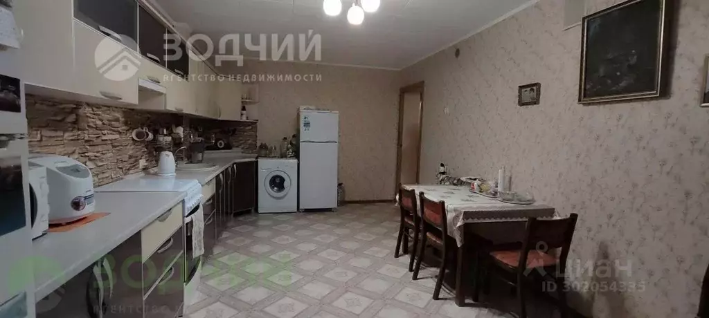 3-к кв. Чувашия, Чебоксары Ярмарочная ул., 3 (109.3 м) - Фото 1