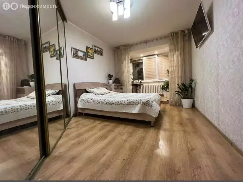 3-комнатная квартира: Уфа, улица Адмирала Макарова, 18/1 (81 м) - Фото 1