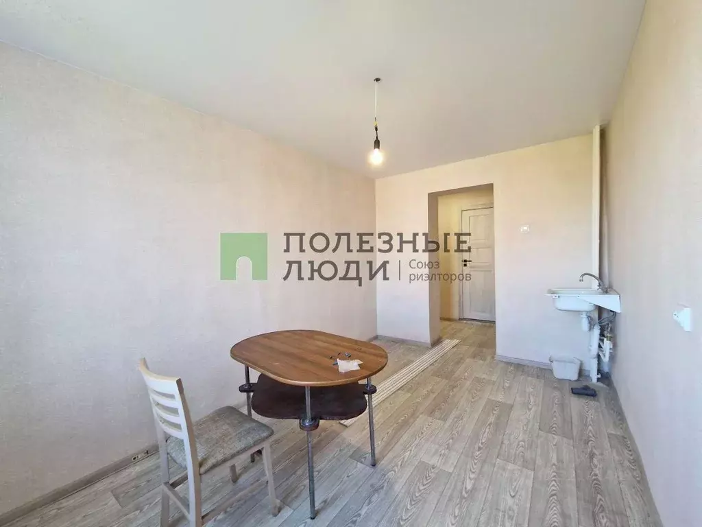 3-к кв. Красноярский край, Емельяново пгт ул. СПТУ-81, 1А (74.9 м) - Фото 1