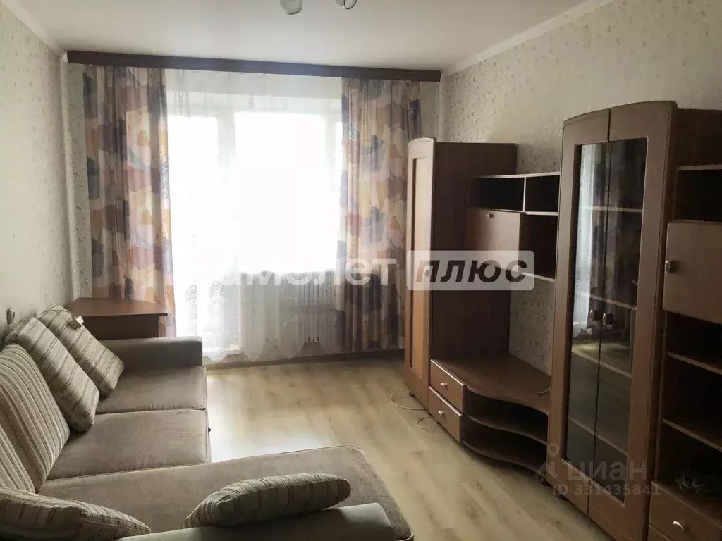 3-к кв. Белгородская область, Белгород ул. Есенина, 16 (72.0 м) - Фото 1