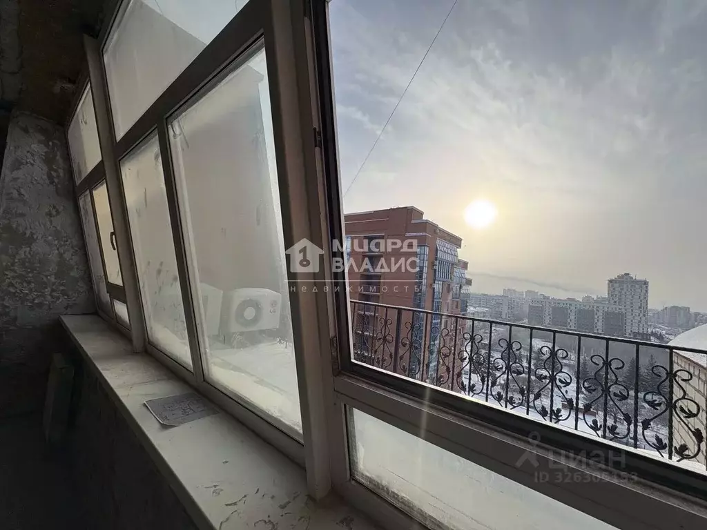 4-к кв. Омская область, Омск Учебная ул., 90 (140.0 м) - Фото 0