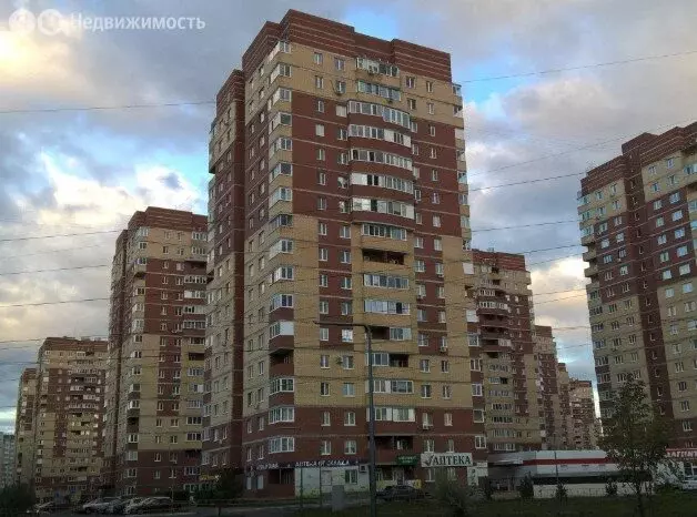 2-комнатная квартира: Тюмень, улица Монтажников, 51 (64 м) - Фото 2