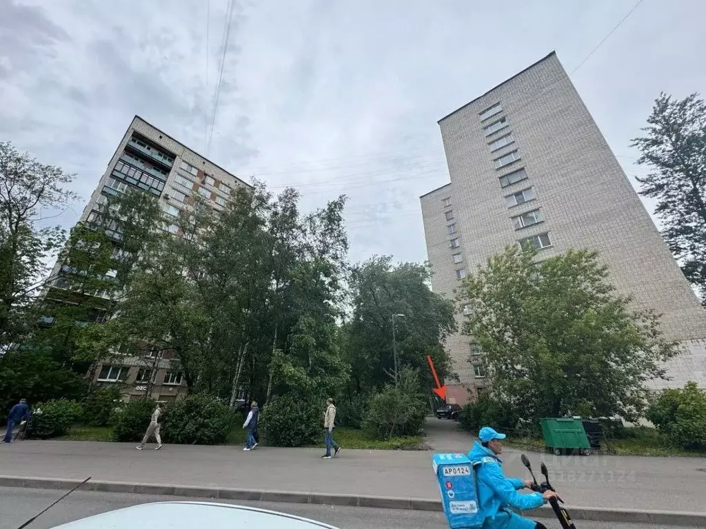 Торговая площадь в Санкт-Петербург просп. Ветеранов, 45 (67 м) - Фото 1
