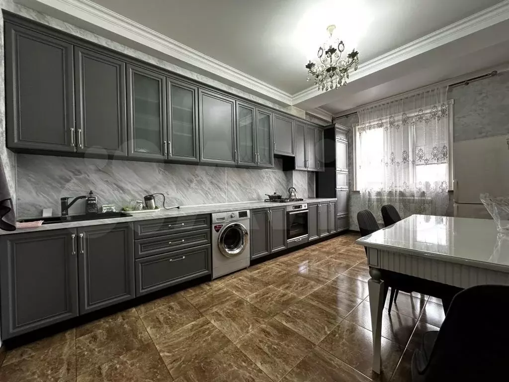 3-к. квартира, 96,6 м, 3/8 эт. - Фото 0