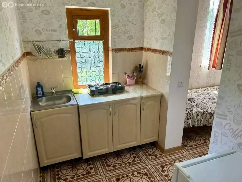 2-комнатная квартира: Алупка, Приморская улица, 2 (87.9 м) - Фото 2