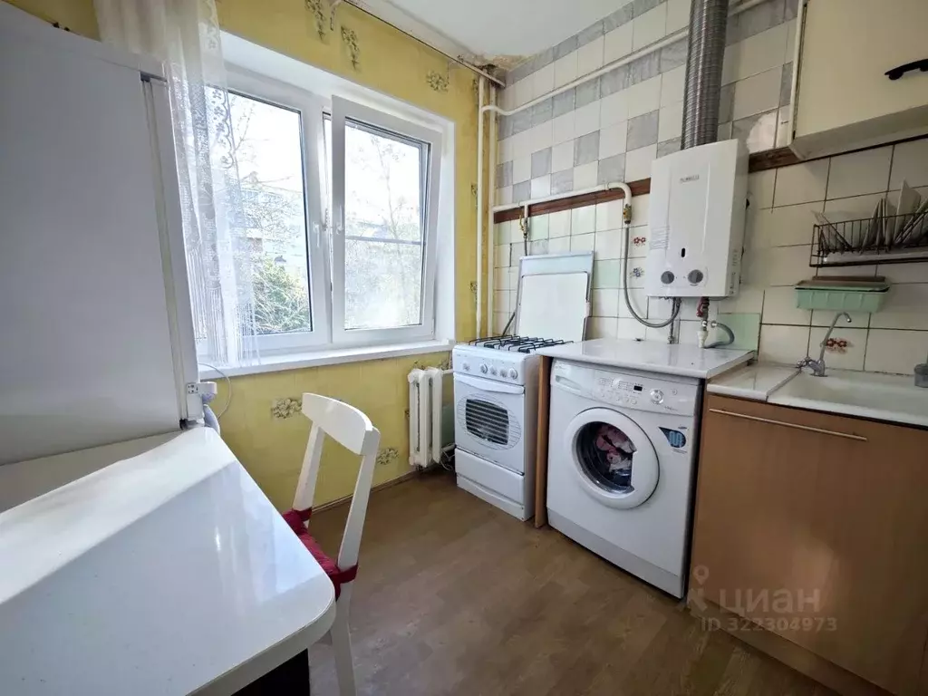 3-к кв. Новгородская область, Великий Новгород Район Красное Поле, ул. ... - Фото 2